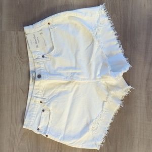 MOVING SALE! NWT Abercrombie mom shorts